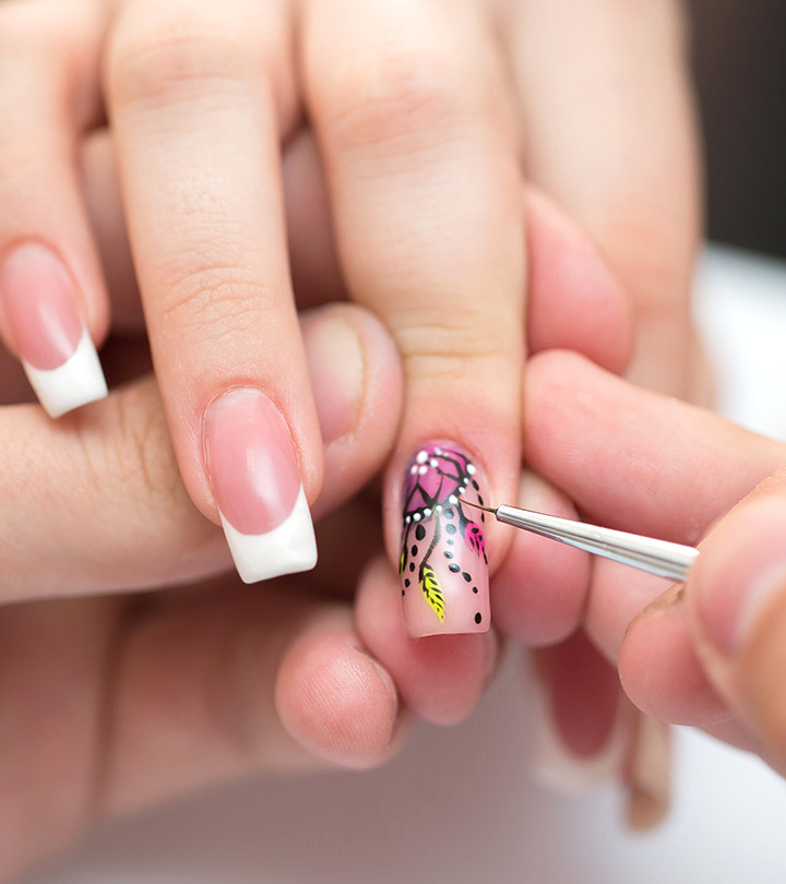 Nail Artist